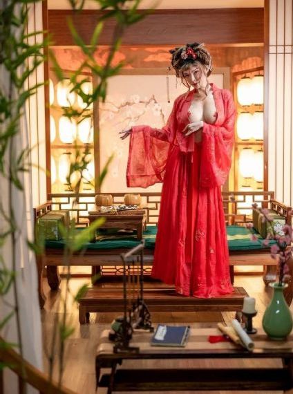 26岁的女高中生