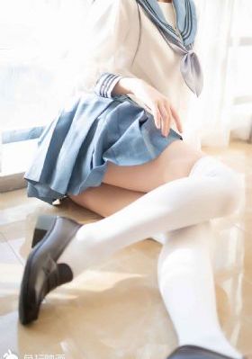 裙子里面的怪兽动画片